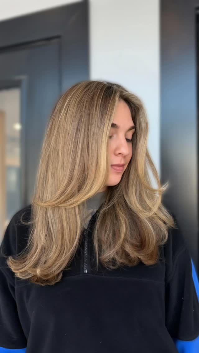 Lived-in Blonde✨
This lived-in blonde balayage is all about creating a natural, sun-kissed effect with seamless dimension from root to end. By keeping depth at the root and placing lightness strategically through the mid-lengths and ends, the result is a blonde that feels modern, dimensional, and beautifully low-maintenance.
The goal? Hair that looks gorgeous day one and still grows out effortlessly weeks later.
This kind of blonde is trending because it delivers brightness, softness, and longevity without the constant upkeep of traditional highlights.
Because great hair color isn’t just about the color — it’s about the cut, placement, and finishing style that brings the whole look to life.
Ready for your dream hair? Call 215-321-6186 during business hours or visit the link in our bio to schedule anytime. 📱
Cut & Color - #jessblushyardley
Blowdry/Style - #alexablushyardley
#LivedInBlonde #BalayageBlonde #LuxuryHairColor DimensionalBlonde LowMaintenanceBlonde