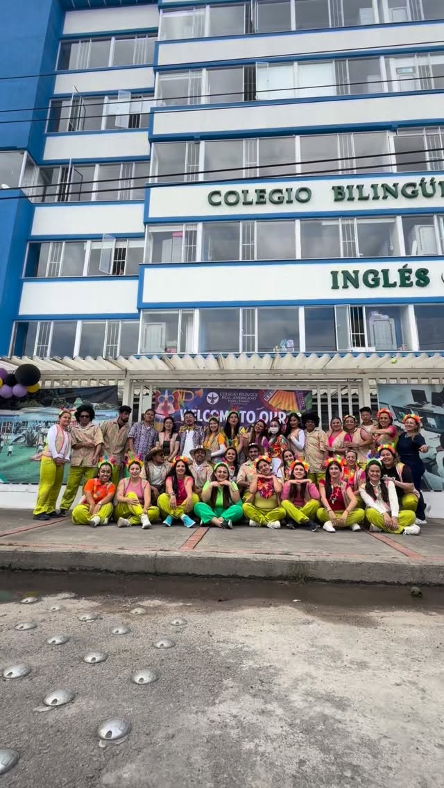 Porque quien lo vive es quien lo goza 🎉
Así se vivió el carnaval de Barranquilla en nuestra sede de Bogotá 💚💙