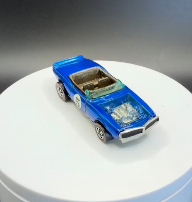 🔥 INSANE Mint Blue Light My Firebird 🔥 This will be listed this Friday as part of March Minty Madness!! I’ll be listing near mint cars every Friday in March! Save me as a seller on eBay so you don’t miss out!
#hotwheelscollector #hotwheelsredline #hotwheelsaddict #hotwheels #hotwheelscollections