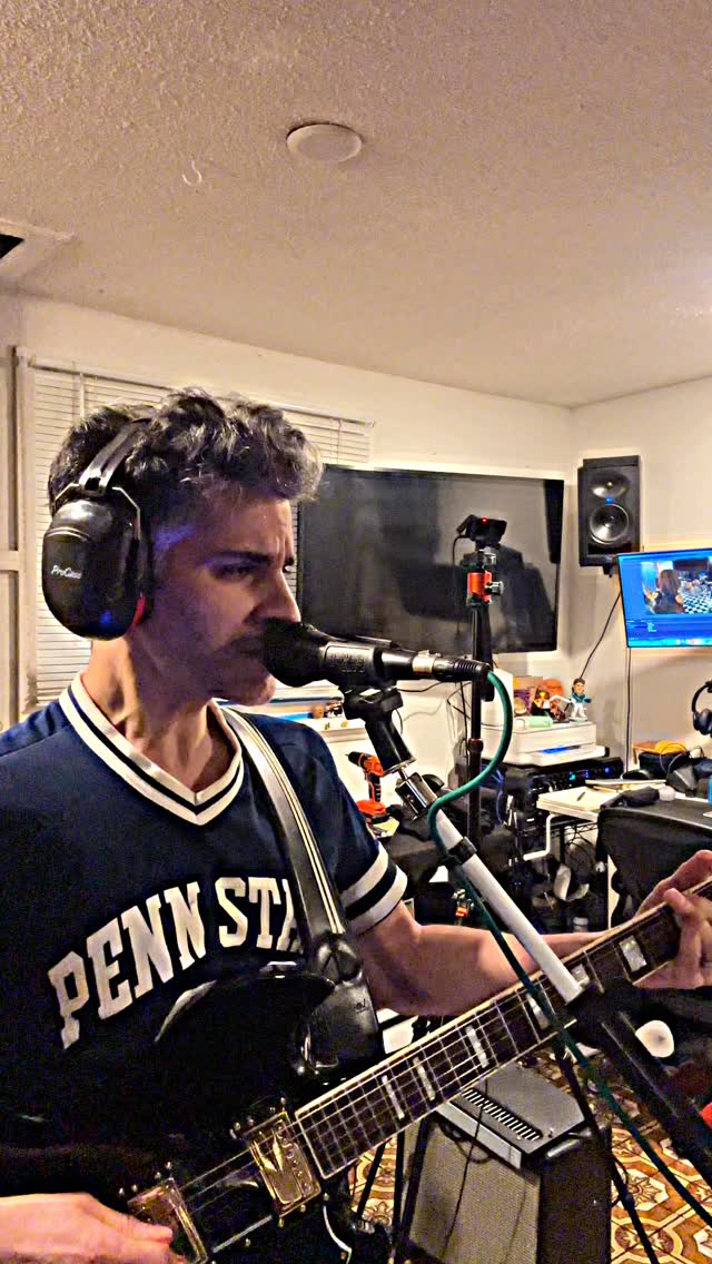From zero to 💯, take 2! Levels adjusted but the next time you hear this, it’ll be after @ragav.music helped us reconfigure our audio to sound like butter 🧈 Incremental progress is the way! #seattle #rocknroll #pennstate