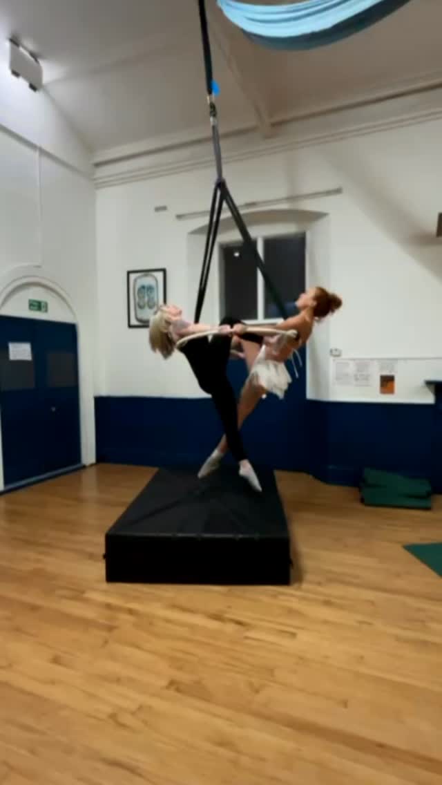 Have you booked your….
TIPPY HOOP TICKET? 🎫
Saturday 7th March
3pm - Ashburton Arts Center
It’s going to be beautiful, fun and an experience to remember.
@annmarie40 has prepared some amazing things!
Only a few tickets left, this workshop is likely to sell out! Don’t leave it too late ✨
Visit our website, using the link in bio!
See you in class soon.
Love, Onyx 🖤
#tippyhoop #aerialists #aerialschool #circusschool #aerialhoop