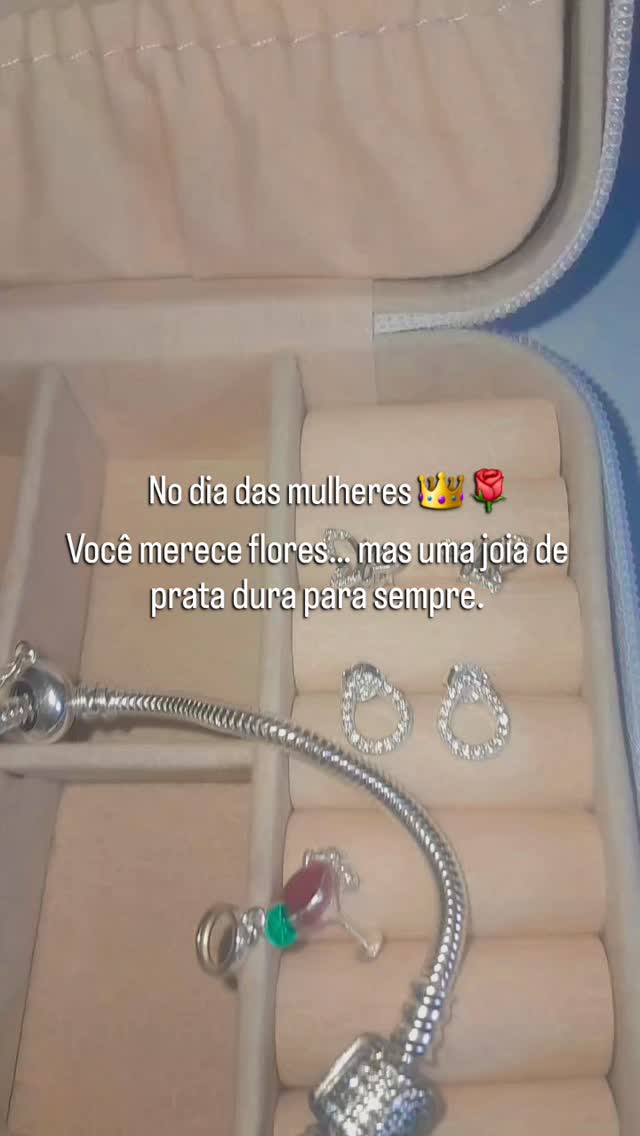 Ela merece. E essa mulher é você. ✨
Neste Dia da Mulher, que tal se presentear com uma joia de prata que vai te lembrar todos os dias o quanto você merece brilhar? 💎
🎁 Nas compras acima de R$300 você ganha um mini porta-joias de presente.
Mas atenção: a promoção vale só hoje e amanhã.
Se você estava esperando um sinal para se presentear… é esse. ✨
💬 Me chama no direct e escolha a sua joia.
#joiasfemininas
#DiaDaMulher
#presenteperfeito
#laguttipratas
#AssisSP