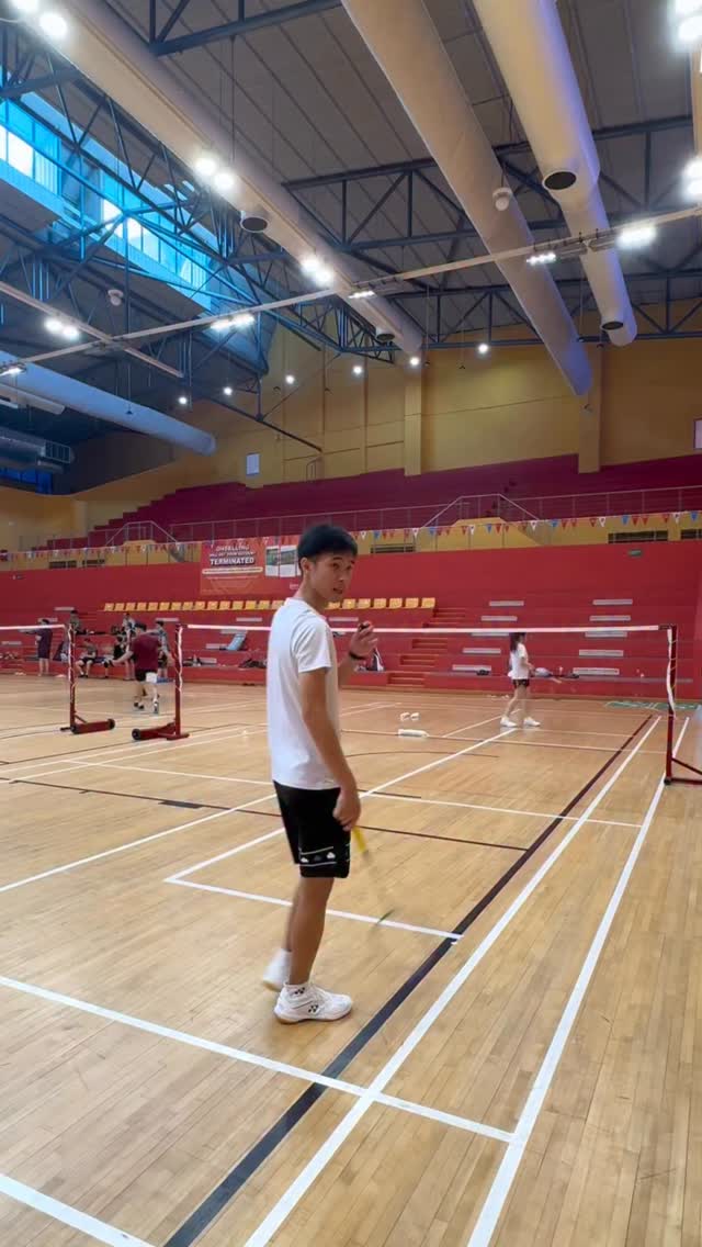 Did you know that with just two actions you’re able to execute most of the forehand shots? (However, there are also other actions such as shoulder and elbow movements that are needed.)
#badminton #singaporebadminton #badmintonskills #badmintonplayer #sgbadminton