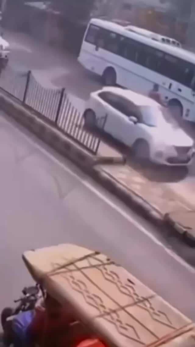 Para los que no negocian la sensación al volante.
El MX-5 no es solo un coche bonito, es de esos que te recuerdan por qué te gusta manejar.
Ligero, ágil, divertido.
De los que convierten cualquier vuelta en plan.
📍Disponible en 390 Garage
📩 DM para verlo en vivo