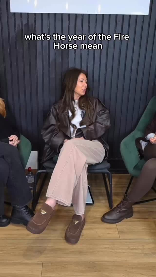 Sneak Peak 🎙️
Episode 3 live tomorrow at 6pm 🎧
This one has to be the best sneak peek yet 😂
#essexlashpodcast #essexlashunlashed #essexlashunlashedpodcast #essexlash