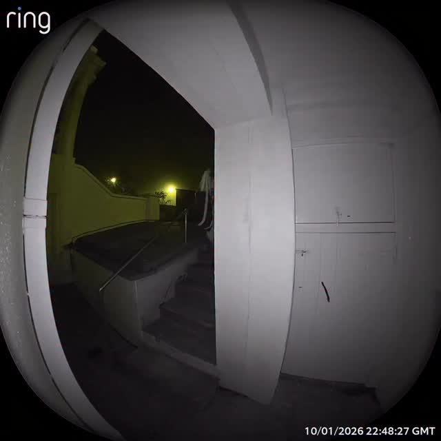 What id give for us to be coming home together and give you a kiss on the cheek again 💔💔💔💔