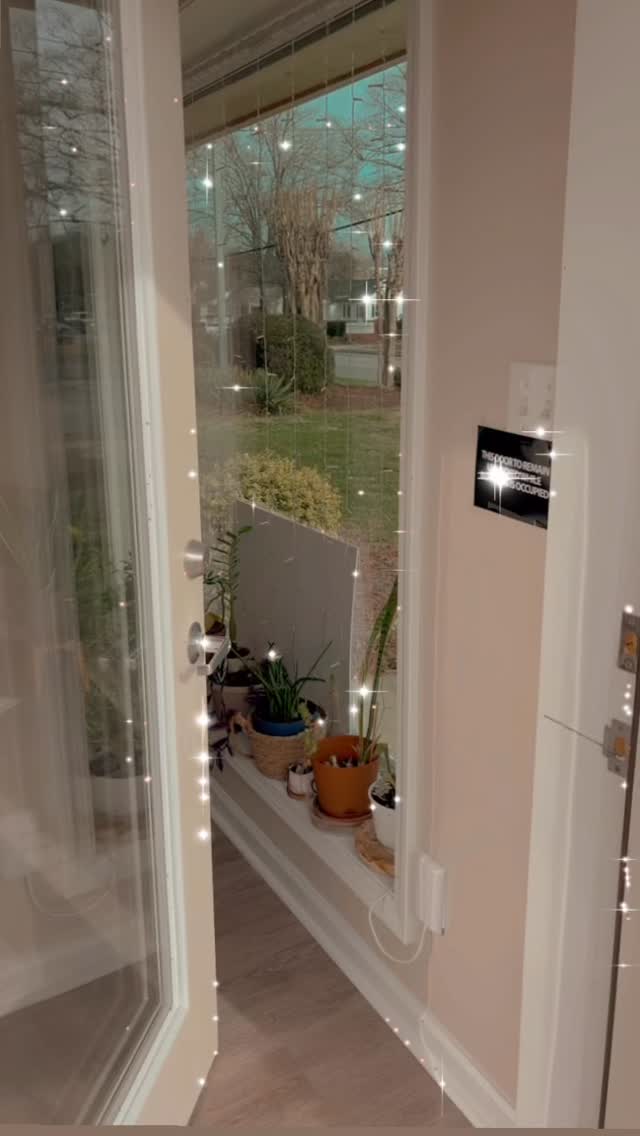 ✨When you visit Align Carolina, and the world just seems to glitter a little bit more ✨#healthandwellness #massage #yoga #acupuncture #therapy