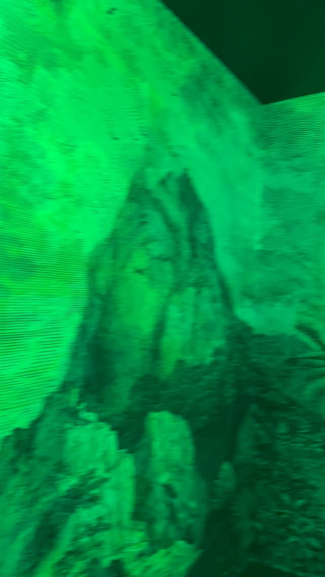 RGB one wall, picture changes my color of light…