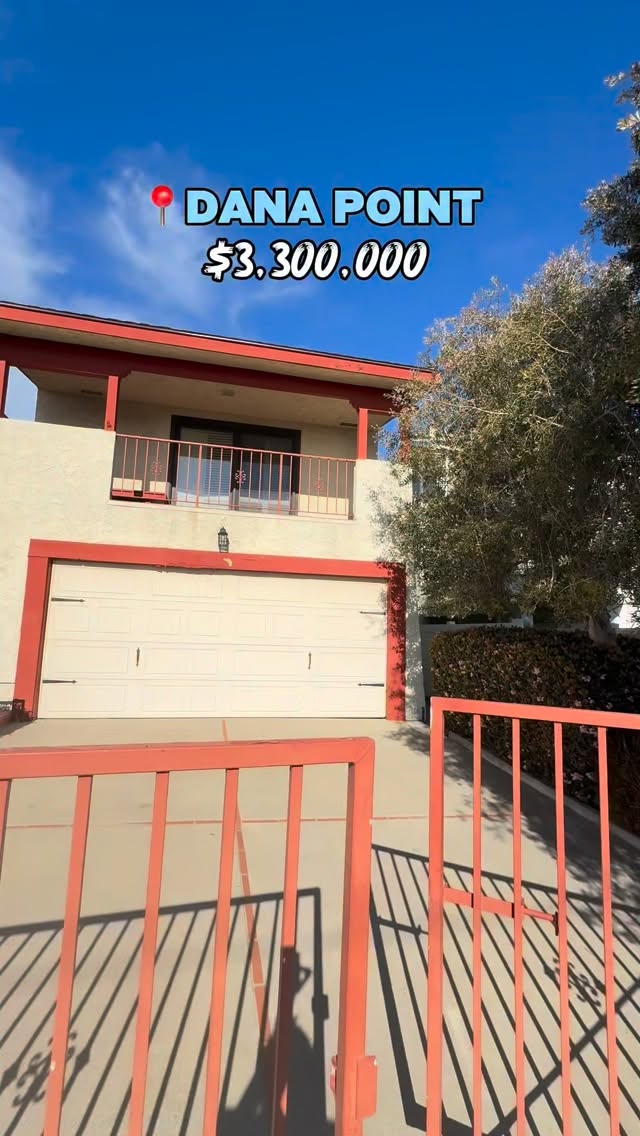 Fixer Upper Home available in the Capistrano Beach, Dana Point.
House highlights:
3 bed | 3 bath | 2558sqft
Priced at $3.3M
Comment “fixer” or send me a dm if you’re interested!
Ready to Buy or Sell in OC, Click the link in my Bio and Book a 1:1 Call📱with me to get started! I’d love for us to chat!
🙋🏽♀️ ChiChi Achara, SoCal REALTOR
📲 949-545-4309
📧 SocalRealtorChi@gmail.com
🌎 www.chichiachara.com
📍 Orange County, CA
#danapoint #danapointrealestate #danapointharbor #luxuryfixer #capistranobeach🌴☀️