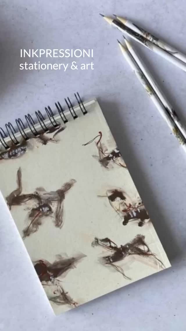 NEW ENTRY
Inkpressioni is a brand of hand-painted designer stationery, designed for retail spaces that build a selection with a clear and recognisable direction.
Each creation is born from a real, abstract and unique pictorial stroke: there are no pre-prints, seriality or replicas.
The project develops as a coherent system of colour, material and use, not as a traditional catalogue.
Notebooks, notepads and paper objects take shape based on a precise colour choice, giving life to essential collections that are easy to read in the sales space and understandable to the end customer👉DISCOVER MORE 👉TRADEprive #cancelleria #stationer #stationerydesign #quadernofattoamano #madeinitaly