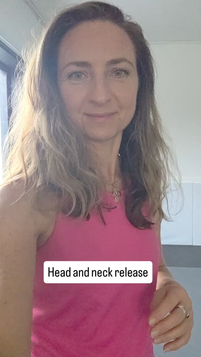 Get rid off head and neck tension with the Hair pull😁
Want to learn more ?
Join my classes link in my bio
#fasciamaneuvers #humangarage #newclasses #fasciamaneuvercoach #healyourself