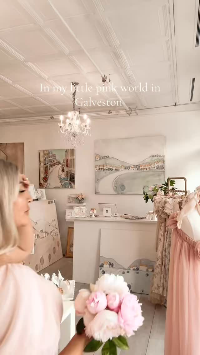 Still feels like a dream #pinkboutique #galveston #whimiscal