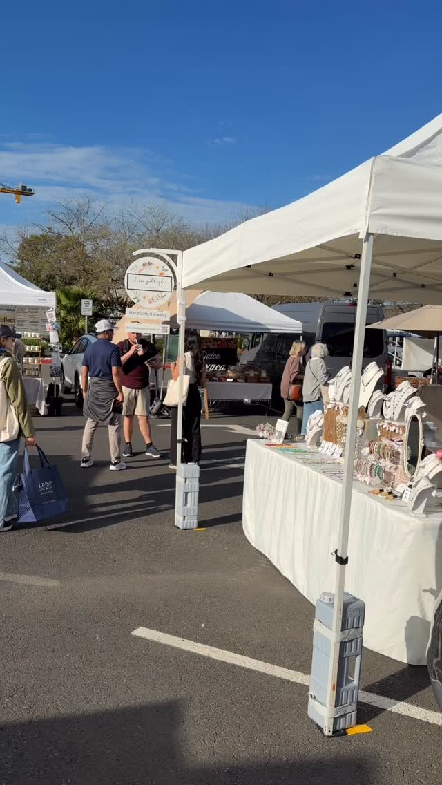 Itās up! So excited for my new sign at my booth at the @napafarmersmkt
Thank you again to @sawdustandcider for creating it and @reverieandroots for the inspiration.
Hope to see you soon.
#newsign #handmadejewelry #napavalley #winecountry #farmersmarket