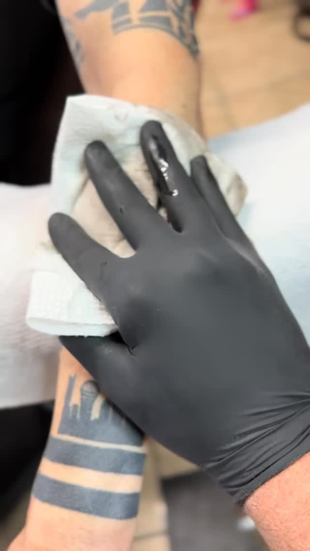 How far into the Pringles can can YOU get!?
#pringles #tattoo #tattoos