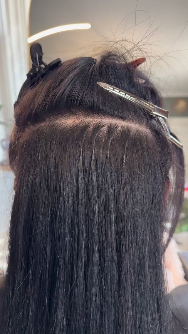 Most people expect extension bonds to look perfectly straight and uniform.
But hair doesn’t grow perfectly straight and uniform.
Every person has natural growth patterns. Areas where the hair shifts direction, lays flatter, or moves slightly to one side.
When I install keratin bond extensions, I work with those natural growth patterns instead of forcing every bond to sit in the same direction.
That can sometimes make a bond look slightly angled or “less perfect” visually.
But that’s actually what keeps extensions comfortable and healthy.
Forcing bonds against the natural fall of the hair can create tension on the scalp, discomfort, and unnecessary stress on the natural hair.
Healthy installs prioritize:
• natural growth patterns
• balanced placement
• comfortable movement
Extensions should move with your hair, not pull against it.
📍 The Mirror Room
Sewn-In Wefts & Keratin Bond Hair Extensions
Bangor, Maine