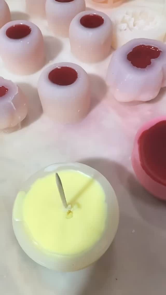 Guess what’s cooking? 🍦🔥
Swing by Museum of Ice Cream tomorrow (March 8th, 11am–6pm) and make your own ice cream…
…okay okay, it’s actually ice cream candles 😜🕯️
They look delicious.
They smell amazing.
But PLEASE… DO NOT EAT.
See you there for some sweet (but not edible) fun! 🍦✨#candlescapefoundation