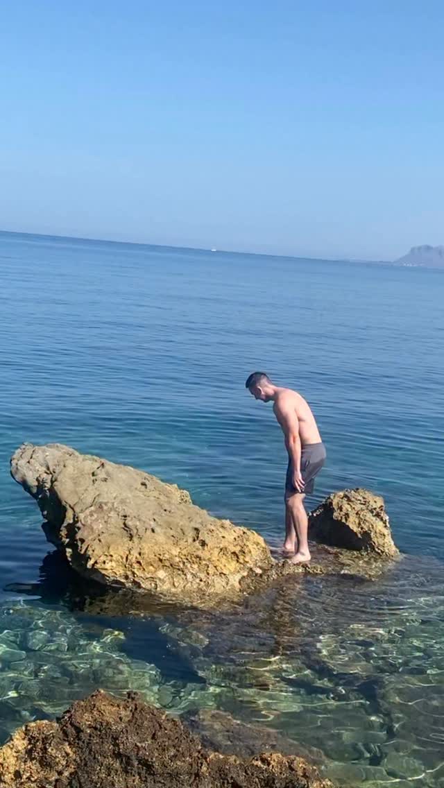 It’s been a week since I’ve been able to hold your hand 💔💔💔