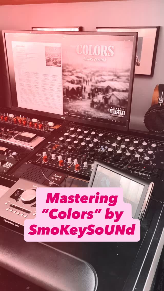 Se acaba de publicar hoy en plataformas digitales “Colors”, el nuevo trabajo de SmoKeySoUNd, que tuve el placer de masterizar hace unas semanas en @maximorbmastering.
Colors es un disco de instrumentales de hip hop con una estética experimental y minimalista, construido a partir de loops y samples de r&b, jazz, metal o electrónica.
He disfrutado mucho trabajando en este proyecto. Ese sonido oscuro y experimental encaja muy bien con el tipo de texturas y color analógico que me gusta buscar en el mastering.
Ya disponible en plataformas digitales y probablemente también en una edición limitada en vinilo.
Mastering:
Máximo Ruiz
Maximorb Mastering / Hollers Analog Studio
#mastering #hiphopinstrumental #vinylmastering #analogsound #maximorbmastering