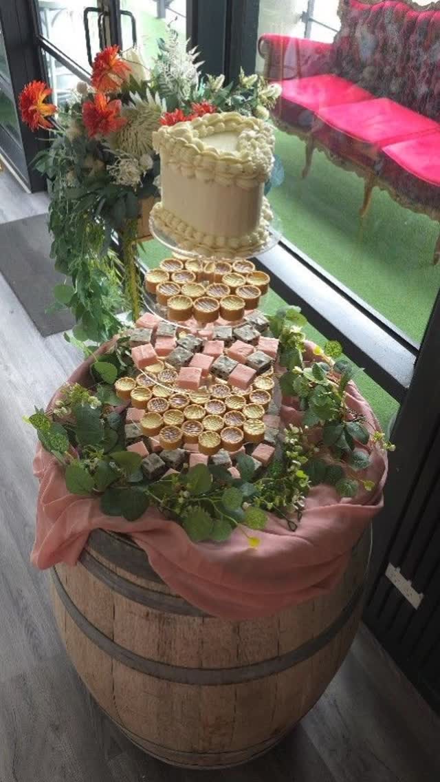 Our signature dessert tower and cutting cake at @ivorypavilionbuninyong 🤍
Ivory Pavilion always creates the most beautiful backdrop for our setups — clean, elegant and timeless.
This signature tower is perfect for intimate weddings and comfortably feeds 40–50 guests.
Planning for more guests? We can expand the tower or customise a full dessert table to suit your numbers and styling vision
Now booking 2026 and 2027 weddings and events — peak dates are already filling.
Send us a DM to start planning something sweet.