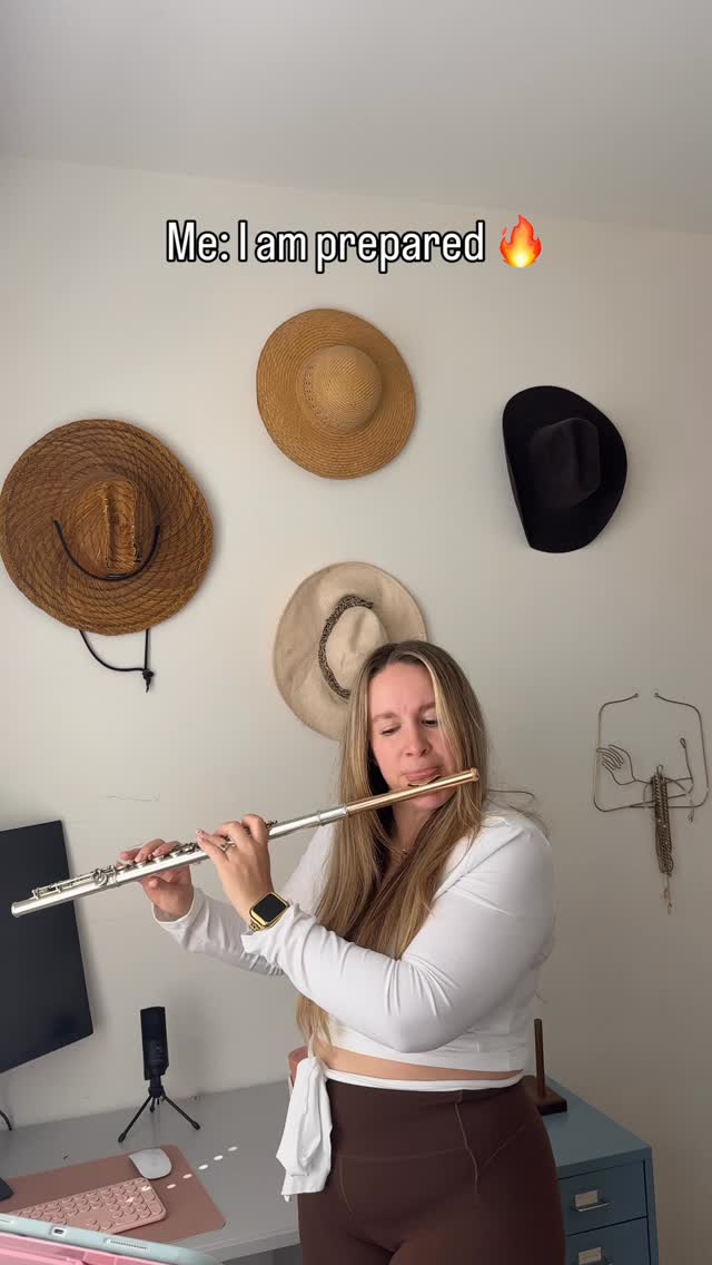 Behind every “beautiful moment” on stage…
there are about 300 questionable ones in the practice room.
See the final version Friday 🌸
🎶 @eunike.tanzil Hues of Spring for flute and piano, available for purchase at the composer’s website.
LA: Homeland | USC
Feb 27 • 6:45 PM
More info in bio
#LAEvents
#LosAngelesMusic
#ClassicalMusic
#Flute
#NewMusic