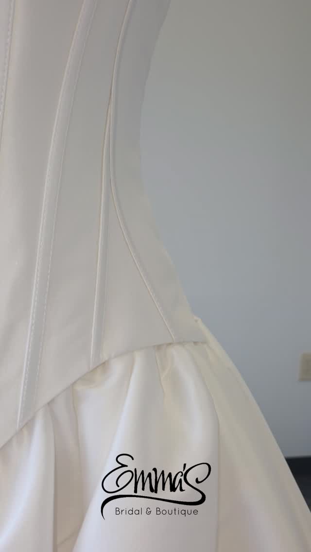 💒 Private bridal appointments designed to help you feel confident and sure.
Book your appointment today.
📞 337.541.9990
🌐 emmasbridalboutiques.com