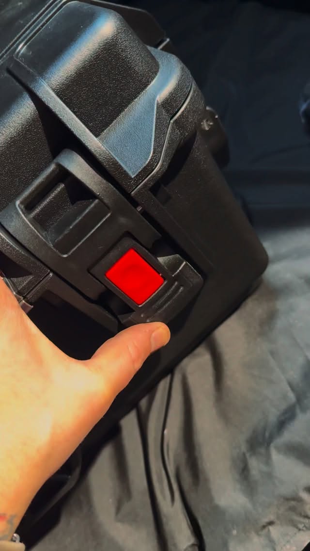 Kazazi Case, profesyonel kullanım için tasarlanmış hard case çözümleri sunar.
Darbe ve dış etkenlere karşı maksimum koruma,
özel tasarım iç sünger ve güvenli taşıma.
#kazazicase #hardcase #customcase #equipmentcase #professionalgear