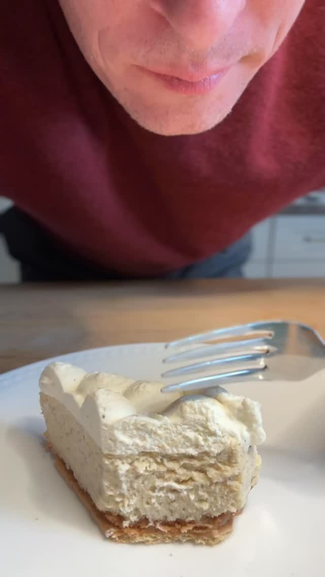 Get yours at Easecake.shop #cheesecake #baking #recipe