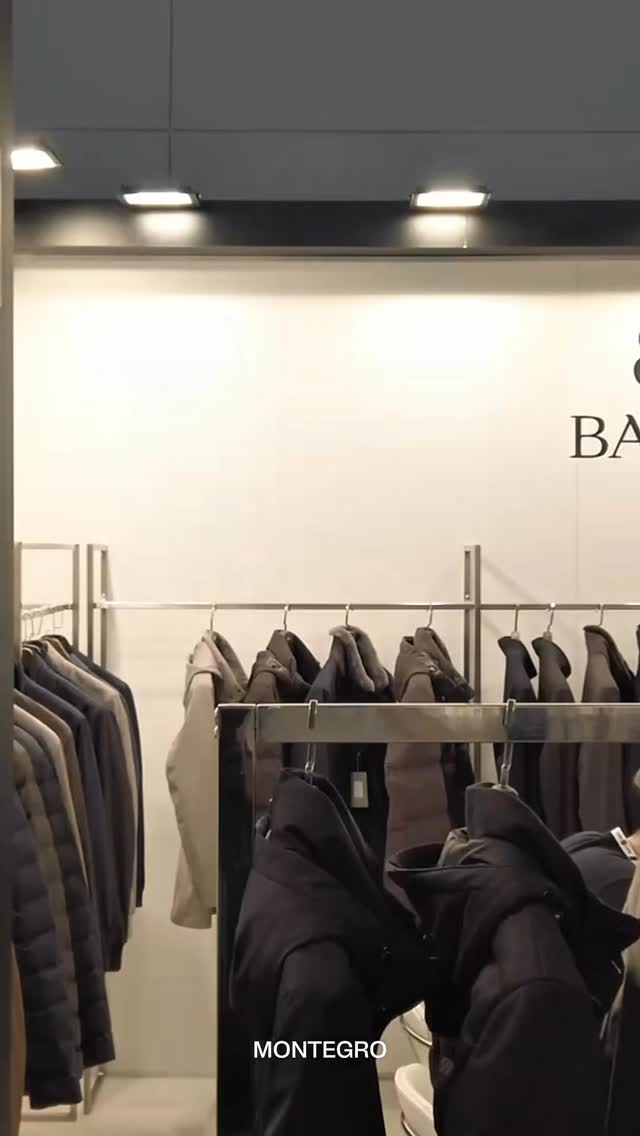 A shared moment shaped by vision, dialogue and refined craftsmanship.
Thank you for being part of our Winter 26 journey.
#Montegro #Barca #winter26