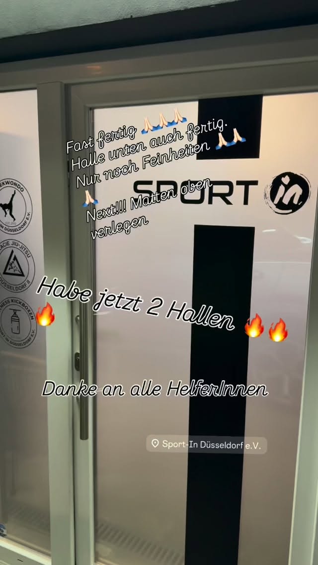 Wir sind fast zu 100% fertig. Nur noch Kleinigkeiten und Feinheiten! Die Toiletten wurden im Untergeschoss abgerissen und wurden nach oben verlegt bzw neu angebracht! Das war schon eine Nummer 😃
Umkleide der Herren wurde in 2 Kabinen umgebaut!
Den Raum unten haben wir in eine neue Sporthalle gebaut!
Wir haben jetzt 2 Hallen, wo wir zeitgleich Unterrichten können… Die letzten Monate waren echt anstrengend aber durch die vielen helfenden Hände unserer Mitgliederinnen und Mitglieder, haben wir diese große Herausforderung bewältigt 🙏🏻🙏🏻🙏🏻🔥🔥🔥
Was ein toller Verein🙏🏻🙏🏻🙏🏻