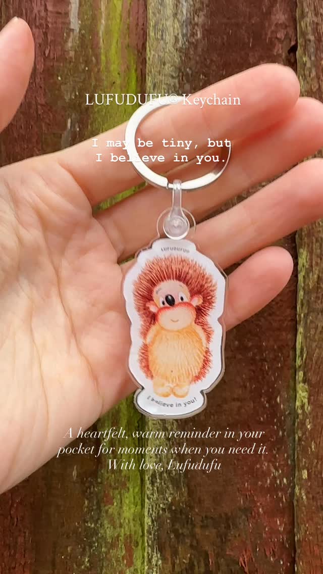 Keychain…
I may be tiny, but I believe in you.
A heartfelt, warm reminder in your pocket for moments when you need it.
With love, Lufudufu
#lufudufu #keychain #gift #love #inspiration