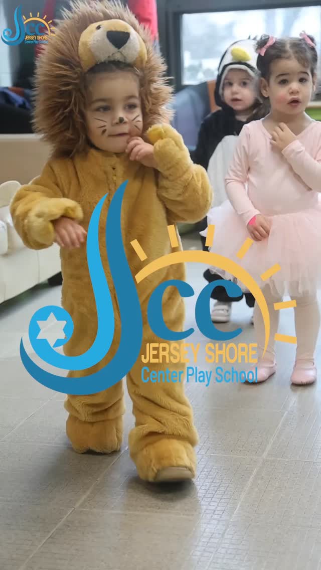 Pure Purim energy 🎭✨
A little glimpse of our Purim parade 🎉🎭
Creative costumes, dancing, and nonstop smiles.
Chag Sameach! ✨