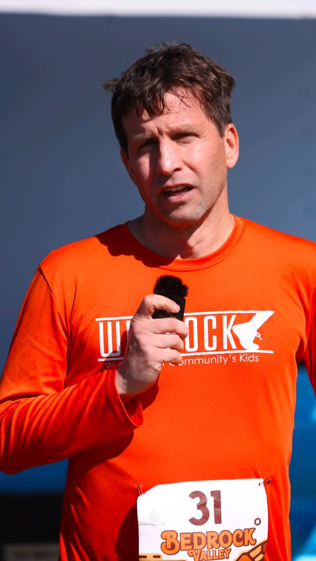 Just RUN! Our friends @werunourcommunityskids doing what they do best for the feature of our youth through running. Let’s elevate our youth to experience the joy of trail running together. 🙌🏻🌟