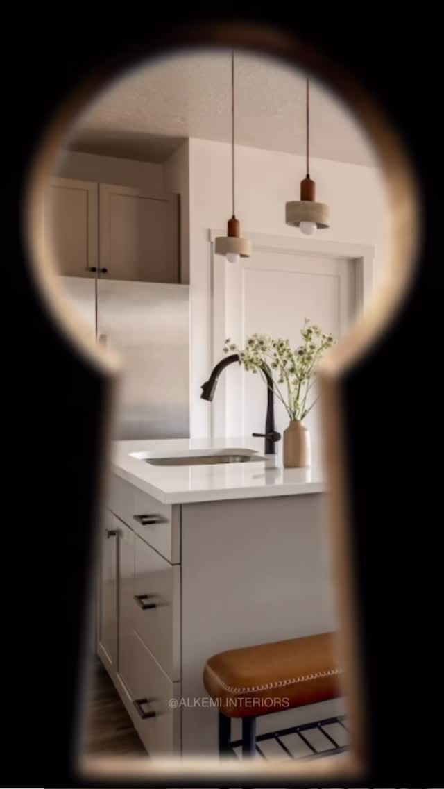 A first glimpse of The Stillpoint, concept stay. Hurricane, UT.🏜️
We designed this 2-bedroom STR to unwind after Zion, rooted in - desert chic- but with a quieter goal underneath: make it feel like a boutique stay, without rushing you through it.
Our client came in with a strong vision, and we translated it into a space that unfolds at your own pace, from the first peek at the door to the last slow morning coffee.
Every detail was planned for the way you actually move, land, and live in the space.
It’s live on Airbnb and already booking FAST.
Book here:
https://www.airbnb.com/rooms/1571581803826409254
📸: @zolotaiaphotography
Turns out, spaces that feel good… book.
#alkemiinteriors #zionairbnb #conceptstay #strdesign