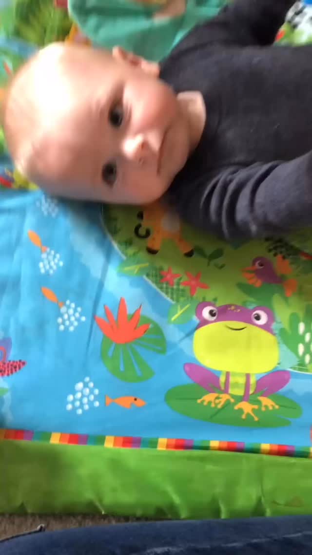 Could your little one be overtired? 👀💤
Overtiredness isn’t just “a bit grumpy.”
It’s when your child has stayed awake longer than their body can comfortably handle… and their stress hormones (hello cortisol 🙃) kick in to keep them going.
And here’s the tricky part, once that second wind hits, they look wired… but they’re actually exhausted.
Signs your little one might be overtired:
✨ Hyper behaviour before bed
✨ Suddenly very clingy or very defiant
✨ Bedtime battles that seem to come from nowhere
✨ Waking frequently overnight
✨ Early morning wakes
✨ Taking ages to fall asleep even though they “seem tired”
Why it happens:
➡️ Wake windows stretched too long
➡️ Busy days / lots of stimulation
➡️ Nap transitions
➡️ Developmental leaps
➡️ Illness recovery
➡️ Inconsistent bedtimes
When cortisol rises, it makes it harder to fall asleep and to stay asleep. So the later bedtime to “make them more tired”? It usually backfires.
Things to try to help:
✔️ Bring bedtime earlier for a few days (yes, earlier 👏)
✔️ Protect the naps
✔️ Keep the bedtime routine calm and predictable
✔️ Reduce stimulation in that last hour
✔️ Be consistent, don’t chop and change your response
If you need help with your little one’s sleep, I’m here to help 💫🫶🏻
Link in bio
#infantsleepconsultant #babysleeptips #babysleephelp #infantsleepcoach #babysleepconsultant