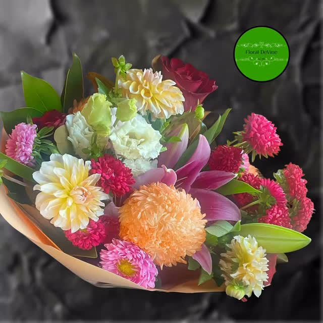 Have you said thanks? #flowerssaymorethanwords #thankyou #expressyourself #huntershillflorist #rydeflorist
