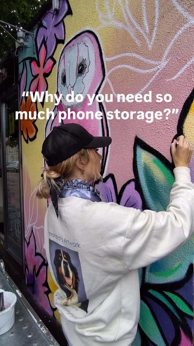 Paying for icloud storage because I have 100 photos of each piece with SLIGHT variations- they look the same but I canât seem to choose a favourite.
As well as thousands of pets- Iâm keeping every single one.