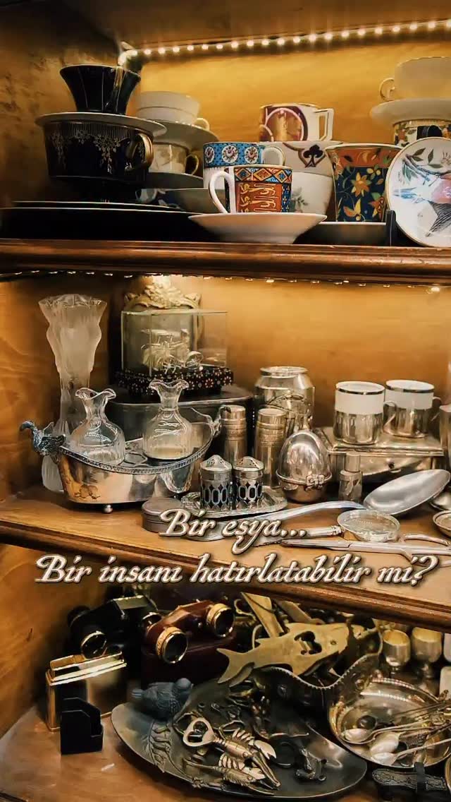 #AntiqueStore #AntiqueDealer #VintageShop #VintageStore #AntiqueCollectibles