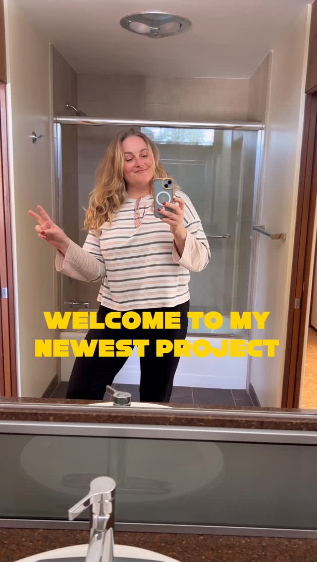 New project 🚨
This mid-century house has very good bones, a few things we’ll rethink… and one extremely rad fireplace that is absolutely not going anywhere.
Rule #1 of renovation:
if the house already did something cool, don’t ruin it.
Stay tuned for the before era.