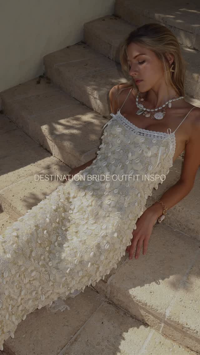 Destination bride outfit moodboard 🌟 Think effortless, elevated, and perfectly packed for every moment.