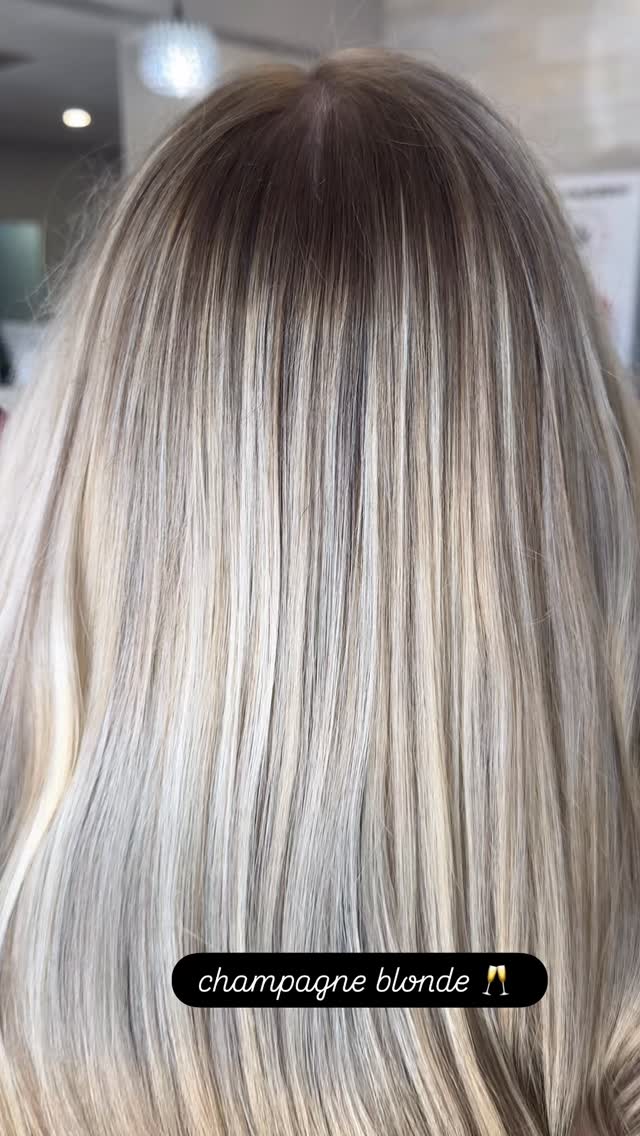 💛🥂
@colorbyalyssa
#hair #westchester #hairsalon #kevinmurphy #hairinspo