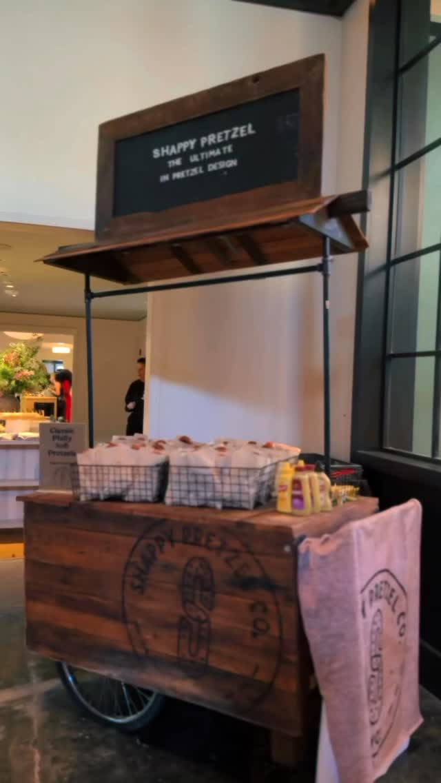 A lot of very cool, very well dressed people eating pretzels at this Legends @design.losangeles design week kick off party. @joansonthird always delivers!