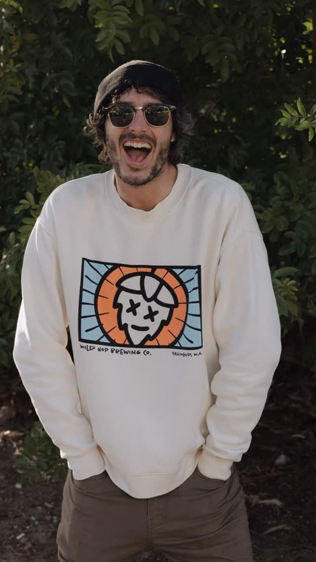 SUMMER MERCH RE-STOCK!!
Embracing the brights + the whites… + soaking up that epic autumn sunshine!!! 🙌☀️🍻
Online + at the brewery now ✌️
#wildhopbeer #margaretriver #yallingup #australiassouthwest
📸 @sunnydazecreative
🎨 @garlicparty_music
👕@tfpapparel @ascolour