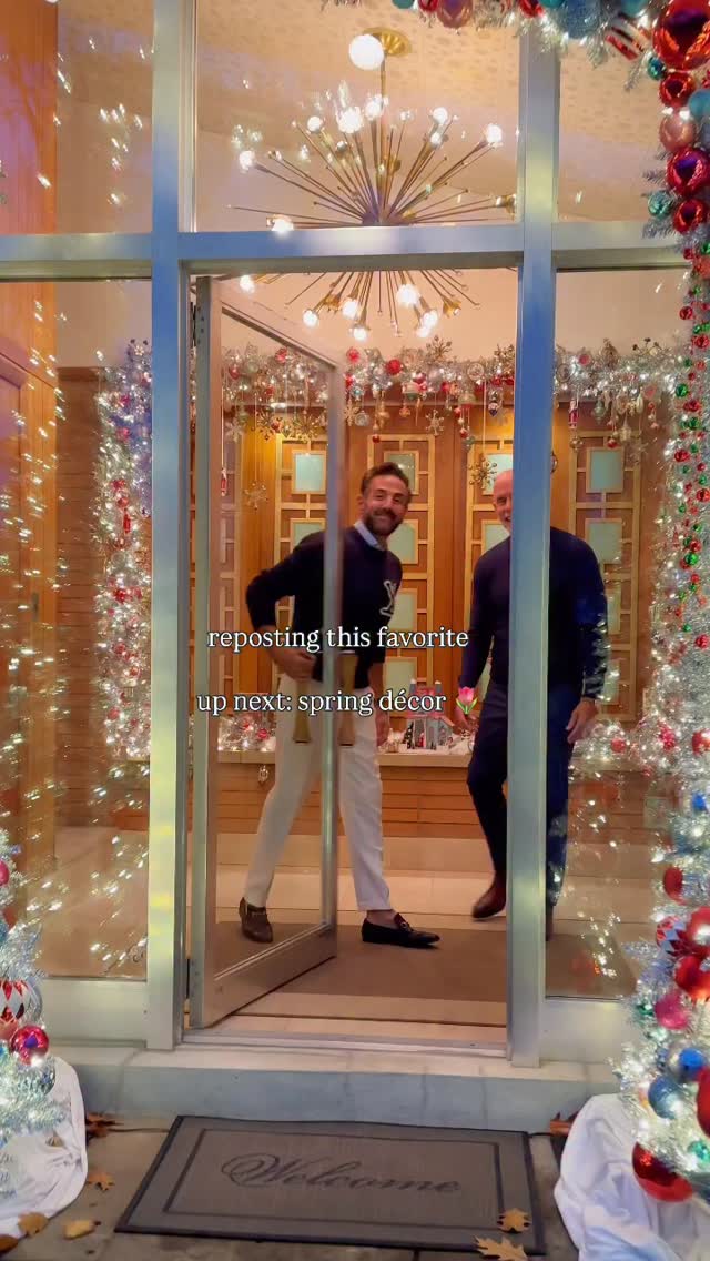 New seasonal décor coming soon 🪺✨
#holidaydecor #homedecor #spring #midcenturymodernhome #midcenturymodern