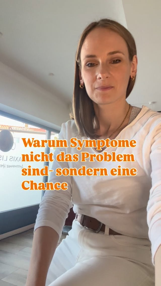 Wenn wir von Erschöpfung, Traurigkeit, Schmerz und Einschränkungen geprägt sind, sieht man oft den Wald vor lauter Bäumen nicht mehr.
Wir bleiben somit in der Spirale hängen die uns in die Krankheit geführt hat und wenn wir immer noch weiter machen, wie unser gesamtes Leben, nämlich die Verantwortung für uns selbst, ans Außen abzugeben- kommen wir nicht weiter.
Wenn wir glauben und denken- blockieren wir uns hier- wo die eigentliche Chance auf Veränderung liegt!
Selbstheilung bedeutet Selbstverantwortung!
Wenn wir bereit sind hinzuschauen, verändern wir nicht nur unser Leben, wir verändern uns selbst innerlich- wir fühlen plötzlich einen neuen Weg!
🧡Komme gerne in meinen kostenfreien Whats- App Selbstheilungschannel und fühle was sich für dich richtig anfühlt, denn hier beginnt dein Selbstheilungsweg!
👉🏻Den Link findest du hier in der Bio!
#multiplesklerose #mamaleben #darmstadt #autoimmunerkrankung #selbstheilung