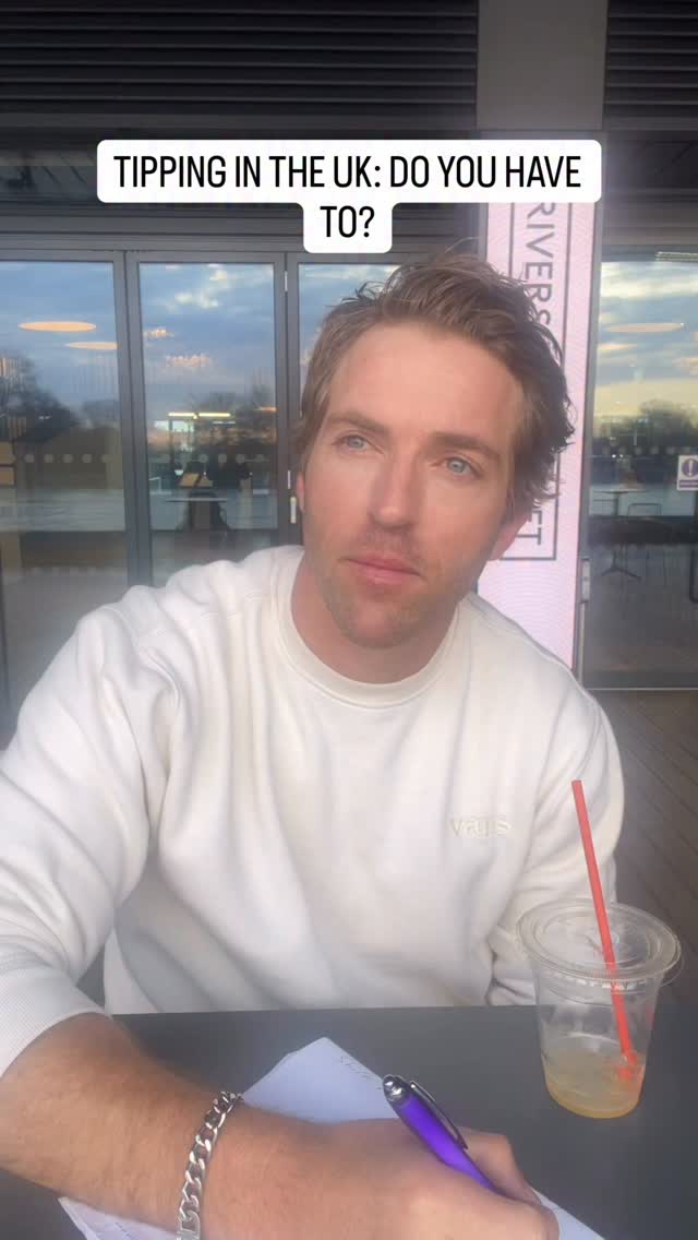 Many Americans are shocked to find out you don’t have to do this in the UK 🇬🇧 🇺🇸
#expats #tipping #funny #journalentry