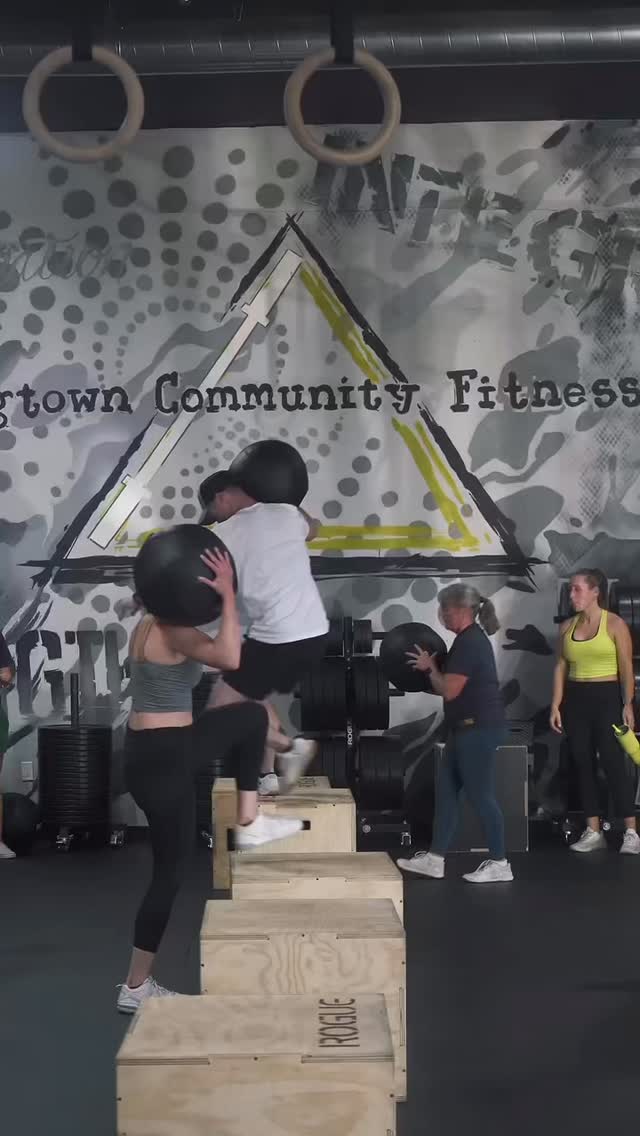 Let’s do it all again this Friday huh? Same time. Same place. New workout 💪