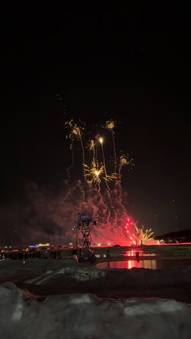 Did you check out the firework show at the 2026 Last Frontier Pond Hockey Classic? Thank you, Gorilla Fireworks for another amazing year!
Northern lights popping out at the end!!! 🌌What a spectacular show! Don’t miss it next year! 🎇