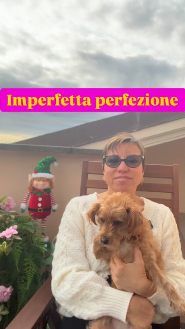 Il segreto della felicità non è vivere giornate perfette, 🌿
ma imparare a dire grazie anche a quelle che non lo sono.
La gratitudine trasforma tutto ciò che tocca. ✨
💛 Nel link in bio trovi i miei percorsi di yoga e coaching per coltivare calma e presenza ogni giorno, anche nei momenti più imperfetti.
#felicitàconsapevole #gratitudinequotidiana #mindfulnessitalia #benessereolistico #yogaitalia