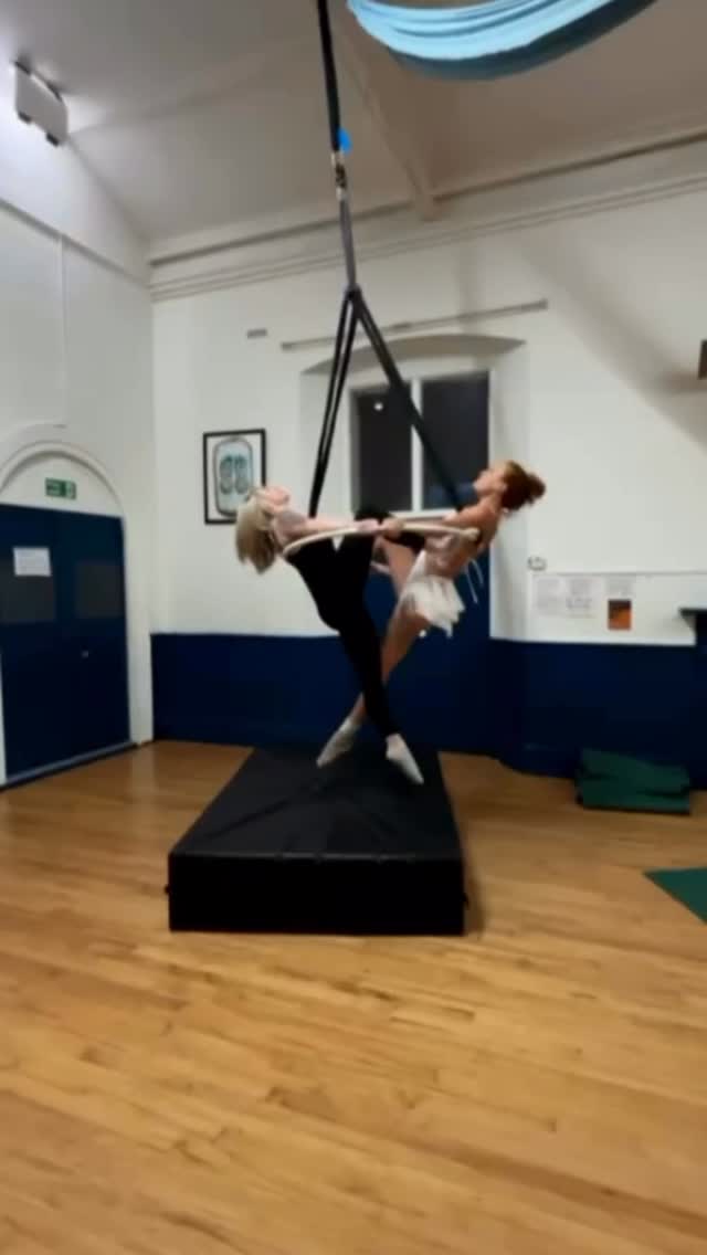 Although we strive for good technique and proper schooling…
We also know how important it is to always have fun. ❤️
Whilst staying safe of course 😜
Enjoy our bloopers!
@annmarie40 & @heidikarinaonyx
#fyp #bloopers