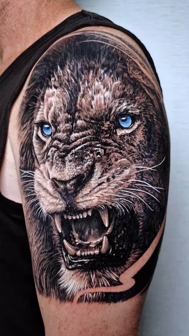 Lion for Mike from today. Thanks man for a great day. Till next time
great day!
.
..
.
@intenzetattooink @eztattooing @ghostlineapp @afterart.newzealand @inkpro_nz @fkirons @hustlebutterdeluxe #intenze #intenzeink #intenzeteam #afterart #ghostlineapp
